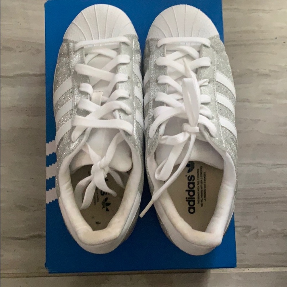 sparkle adidas, slightly used
